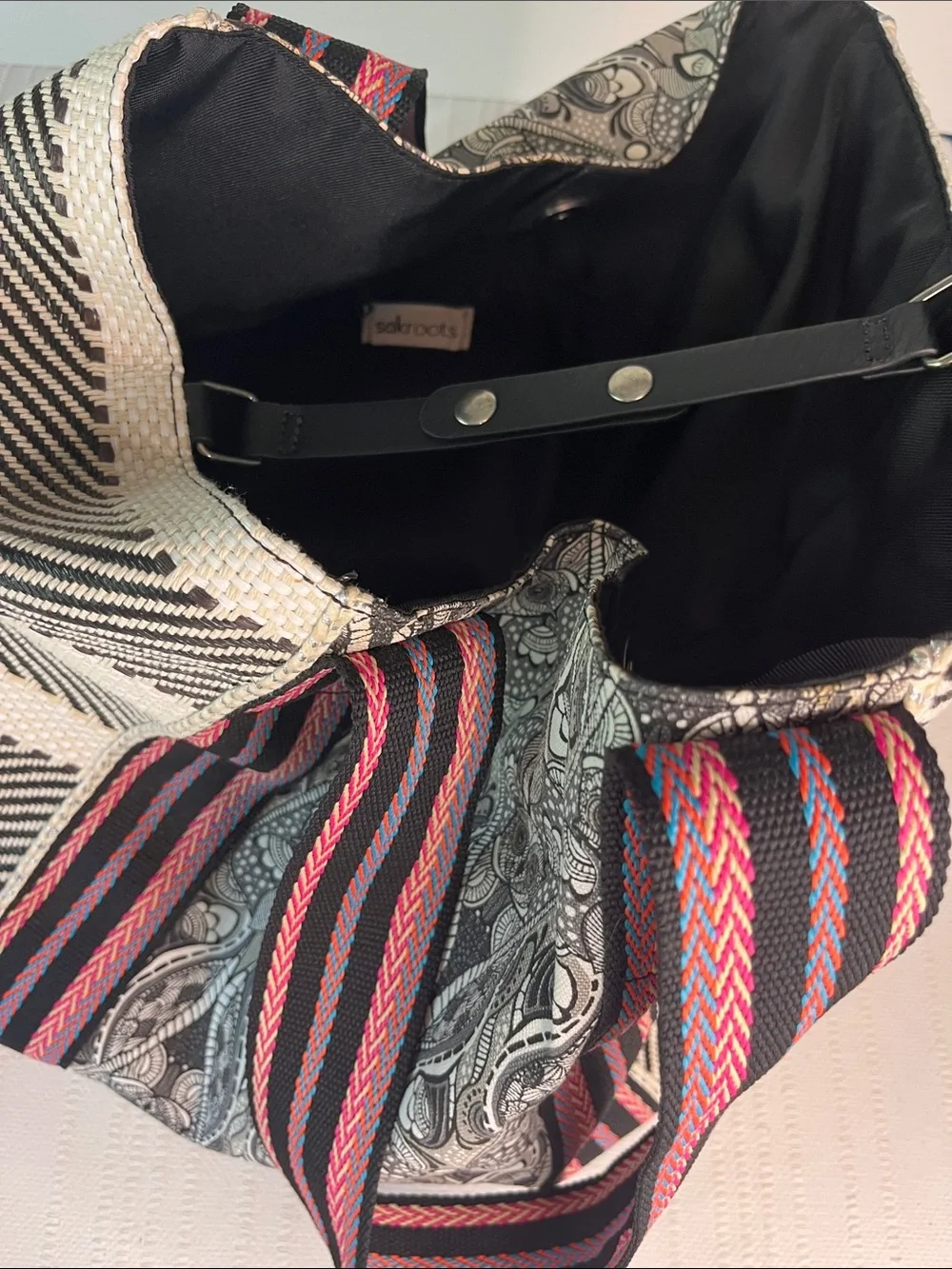 Sakroots Large Canvas Stripe tote w Black owl Catalina print, bottom/side panel